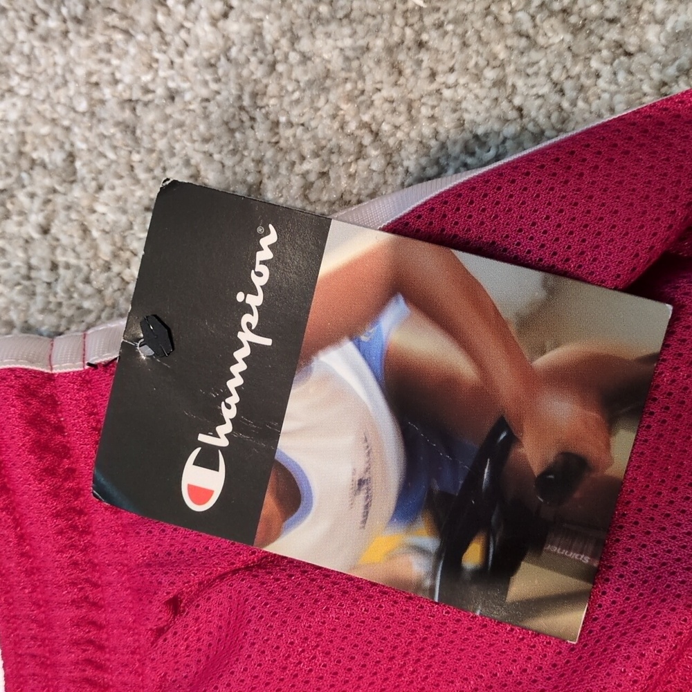 NWT Champion Red And White Mesh Shorts Size Medium - Picture 2 of 5